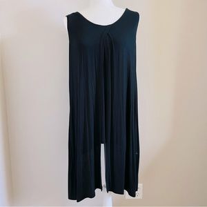 🌻 Cabi Multi-way ‘Beyond Tee’ Blouse